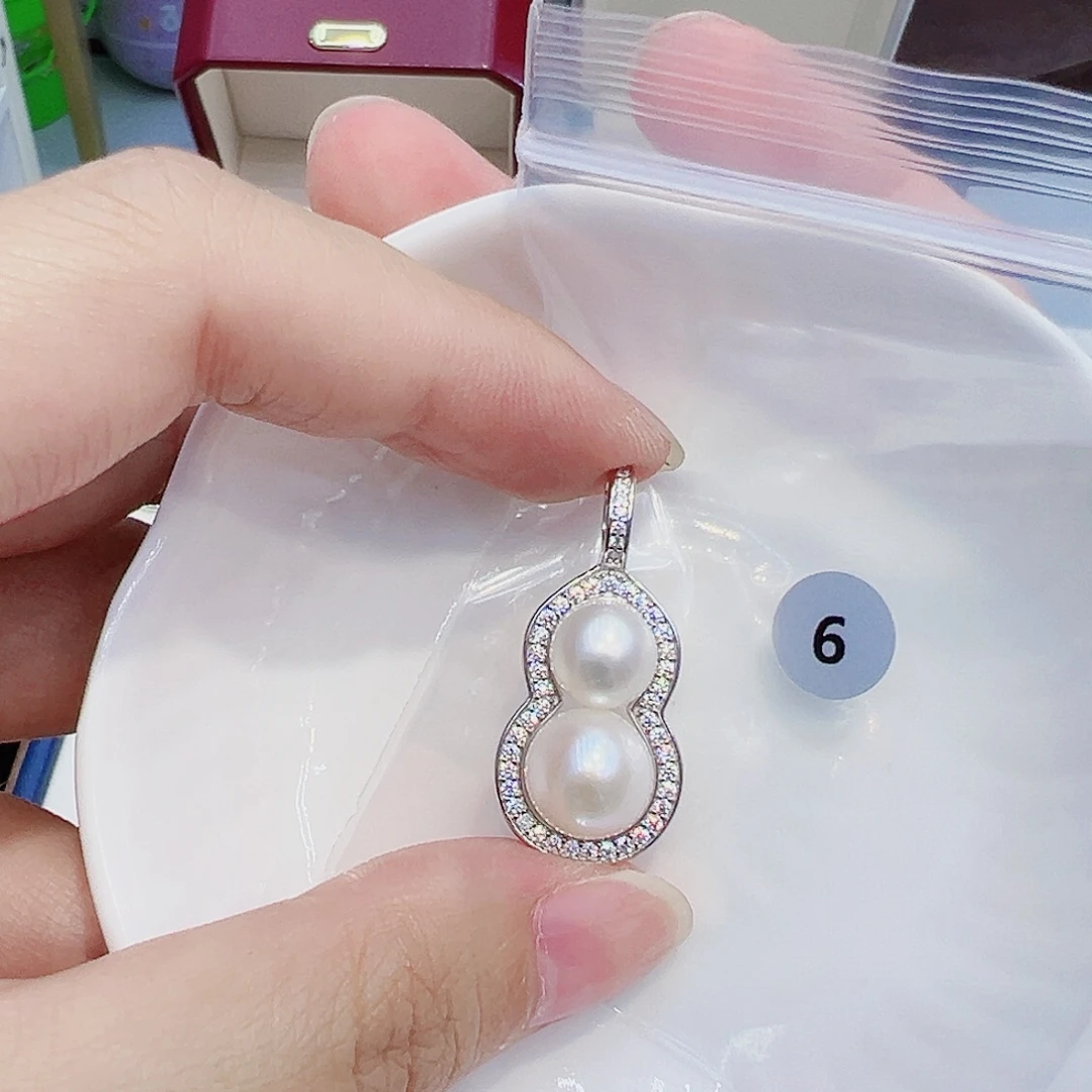 银S925镶嵌耳饰淡水珍珠