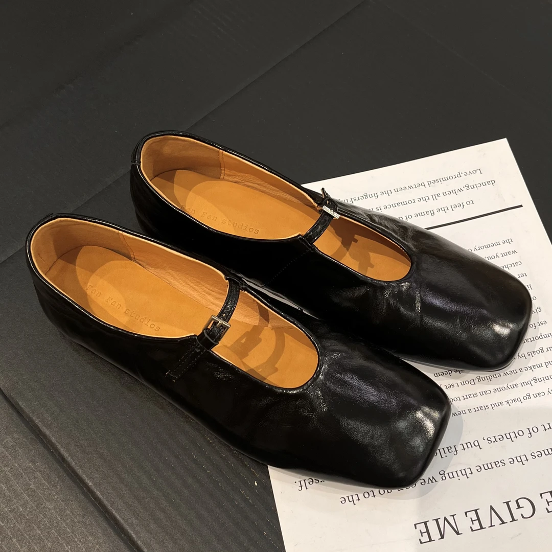 梅家2025新款复古法式方头奶奶鞋