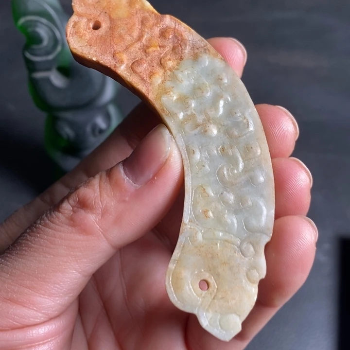 和田玉未镶嵌把件