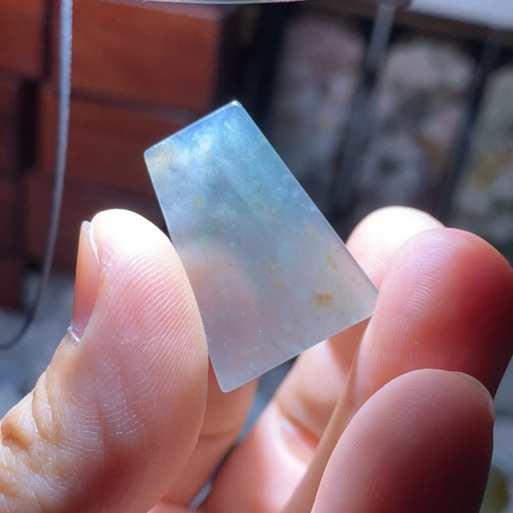 翡翠颈饰未镶嵌好