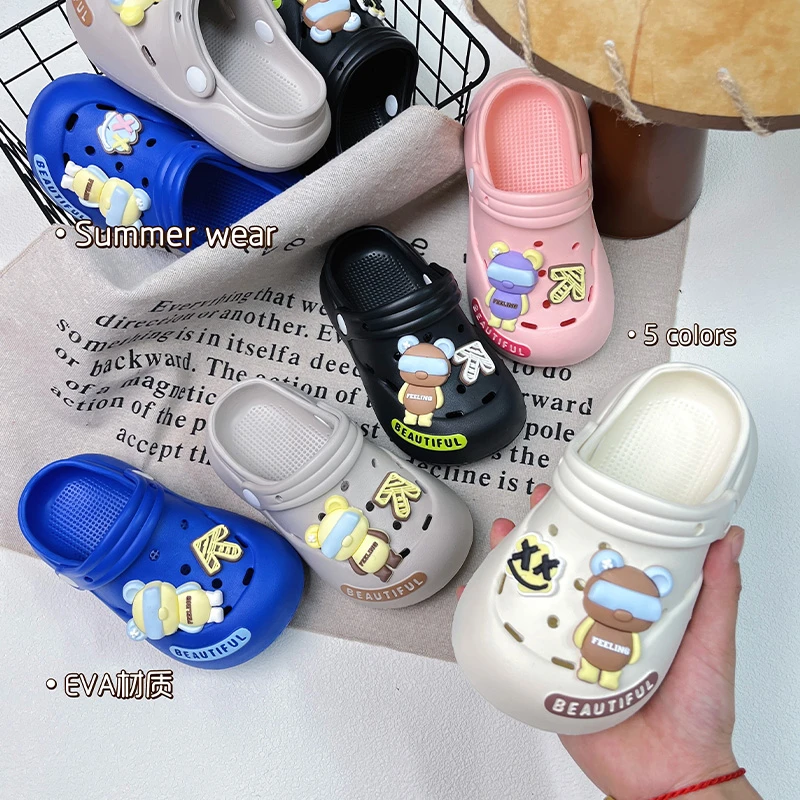 儿童洞洞鞋男童夏季宝宝外穿女童卡通洗澡防滑软底小熊拖鞋
