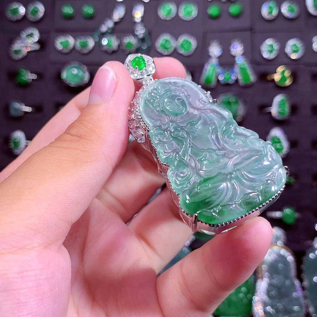 颈饰未镶嵌翡翠挂件