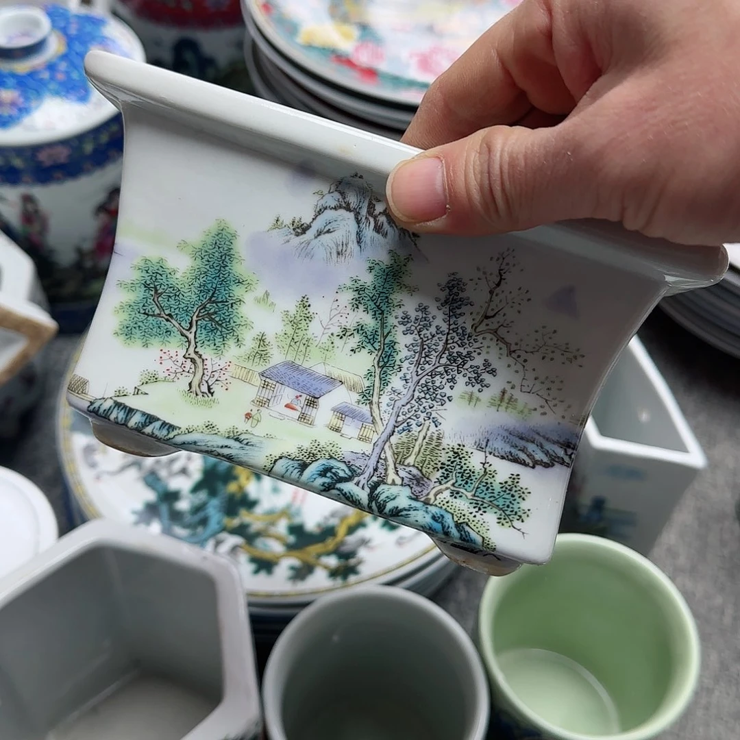 摆件我***家瓷器的工艺技术水平