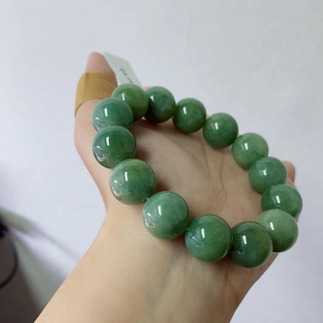 定制翡翠未镶嵌珠串