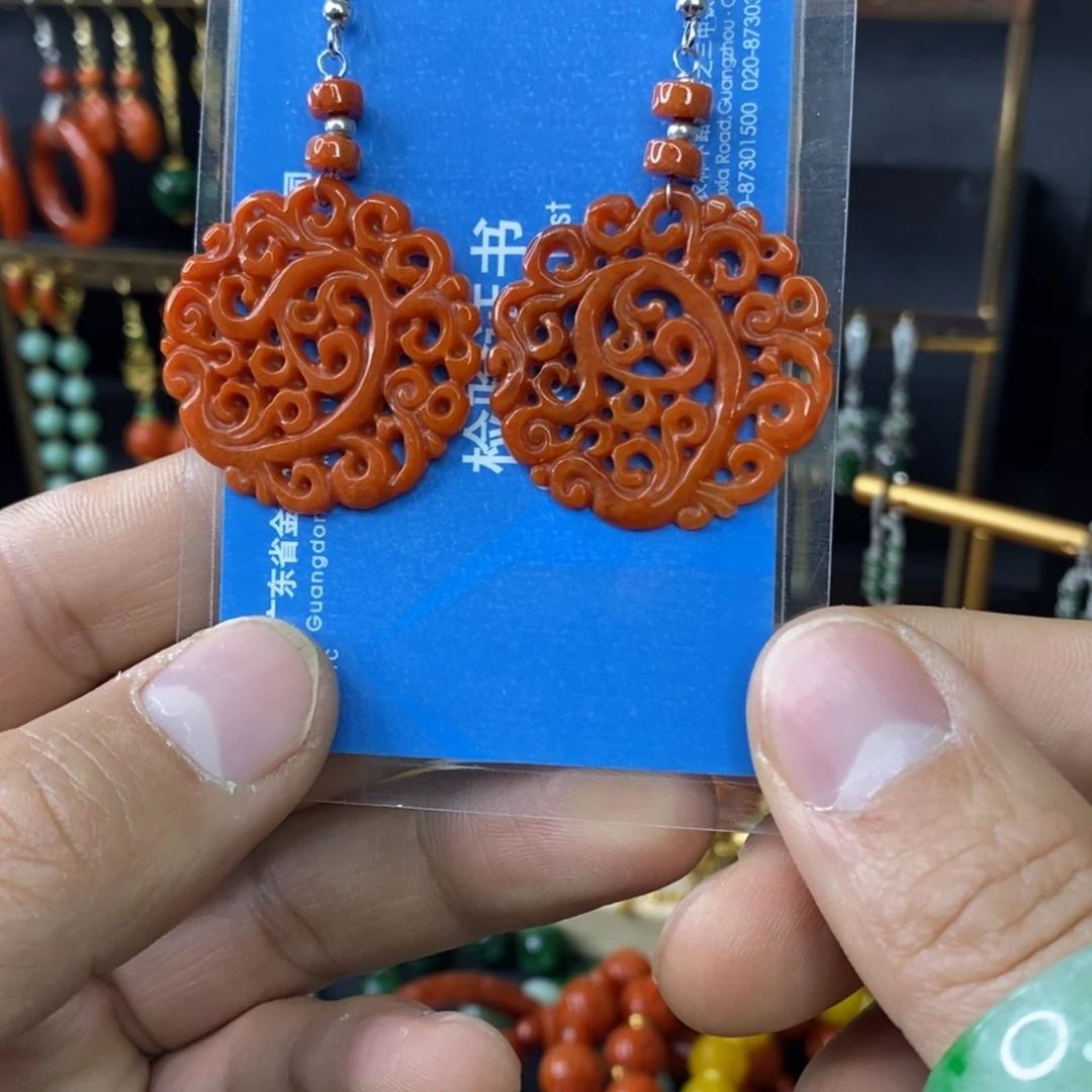 颈饰未镶嵌翡翠耳饰