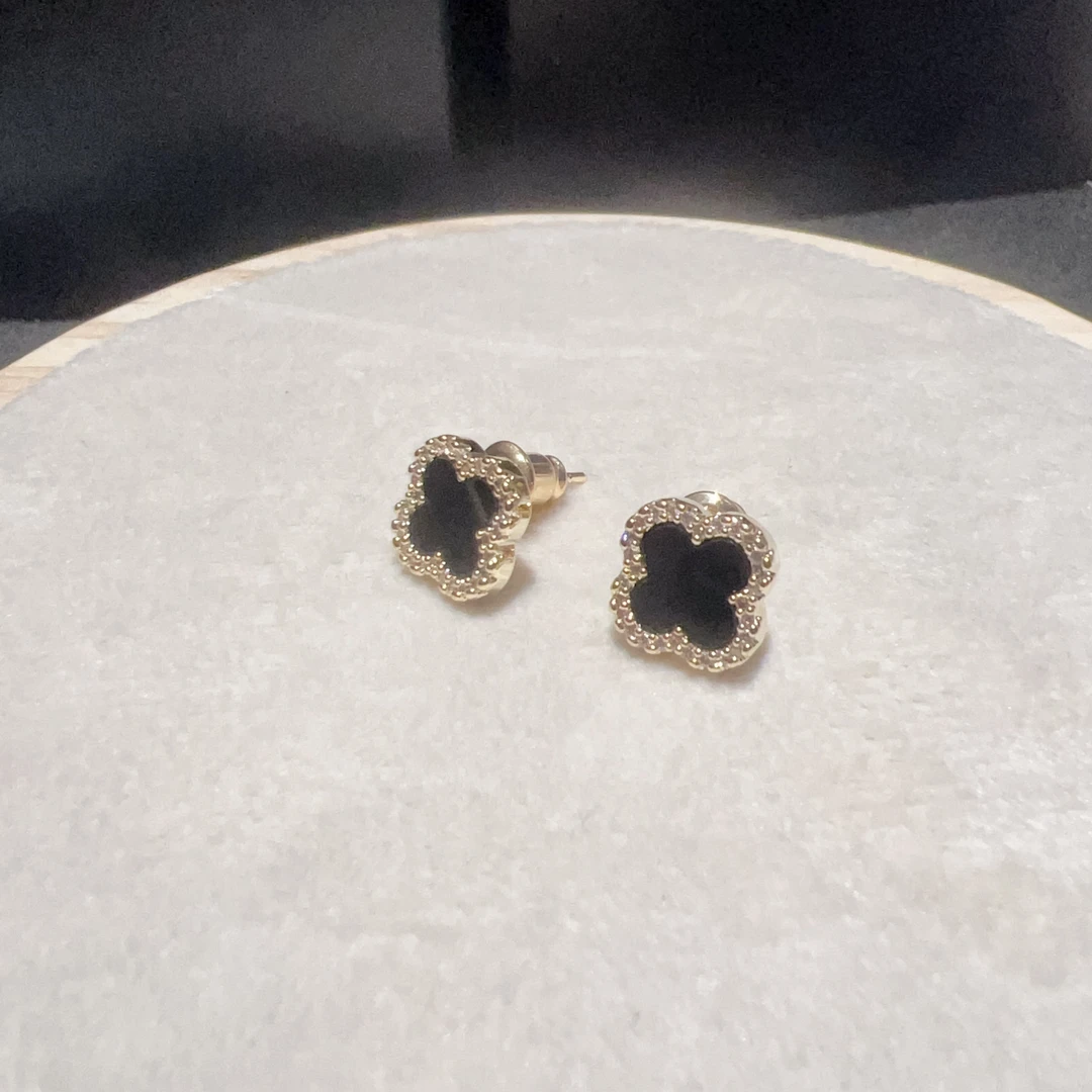 铜合金耳饰 四叶草镶嵌款耳钉素金气质款时尚百搭经典