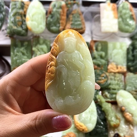 和田玉未镶嵌挂件