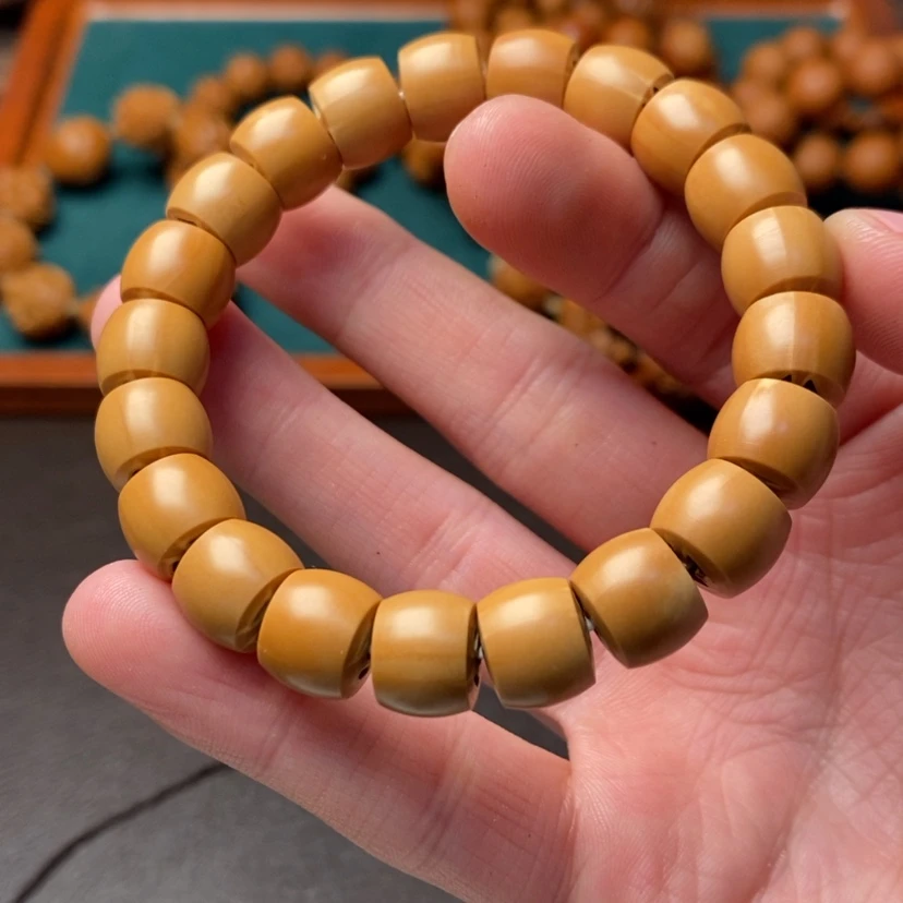 【闪购商品】橄榄核吊坠美**！橄榄核