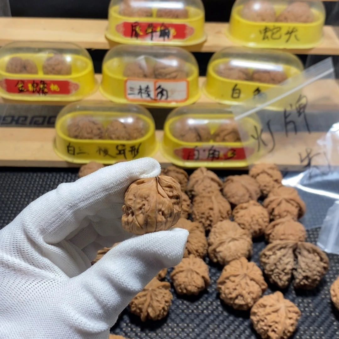 ****周文玩核桃吊坠核桃异形