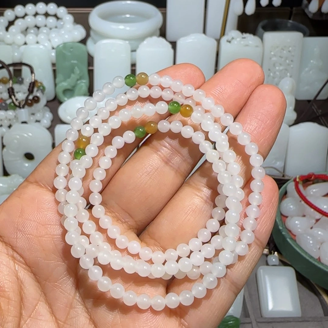 和田玉颈饰未镶嵌