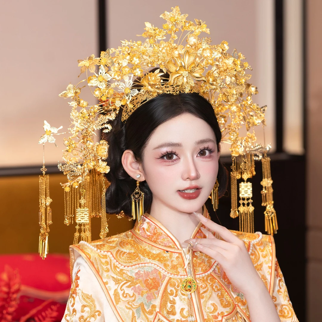 15400喜看优选新娘大气饰中式黄色古风汉服秀禾服龙凤褂流苏发饰