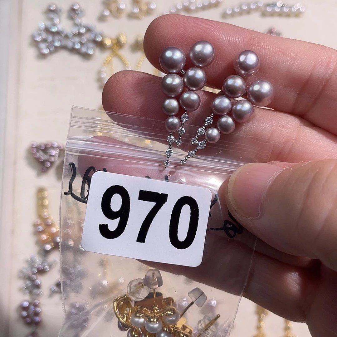 爱***姐合金淡水珍珠耳饰