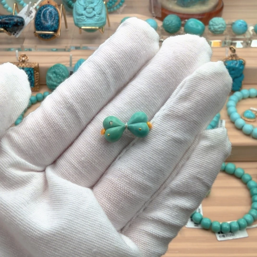 绿松石未镶嵌珠宝奇石