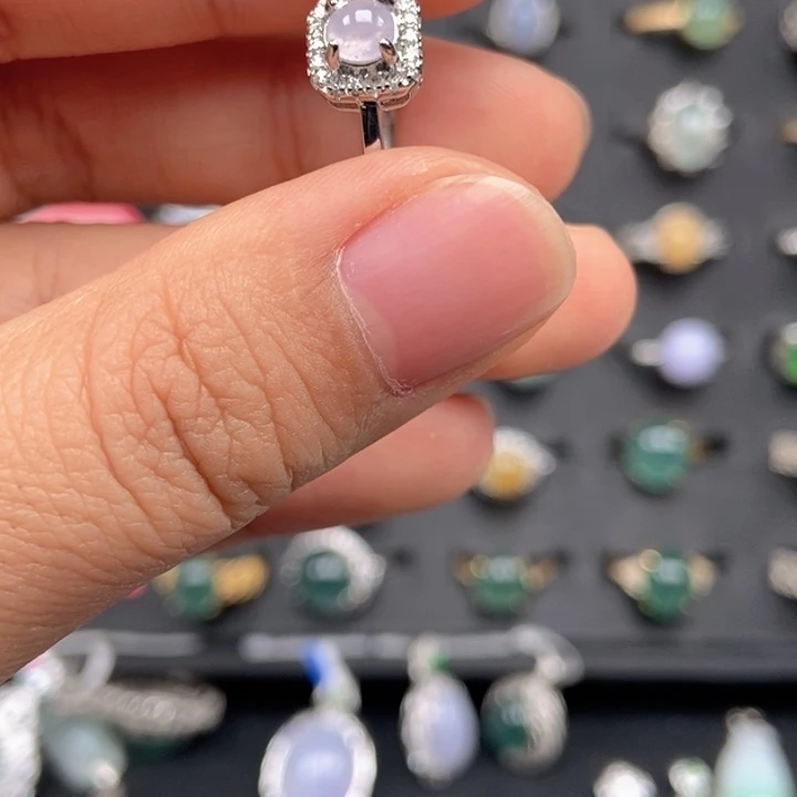 翡翠未镶嵌戒指戒指