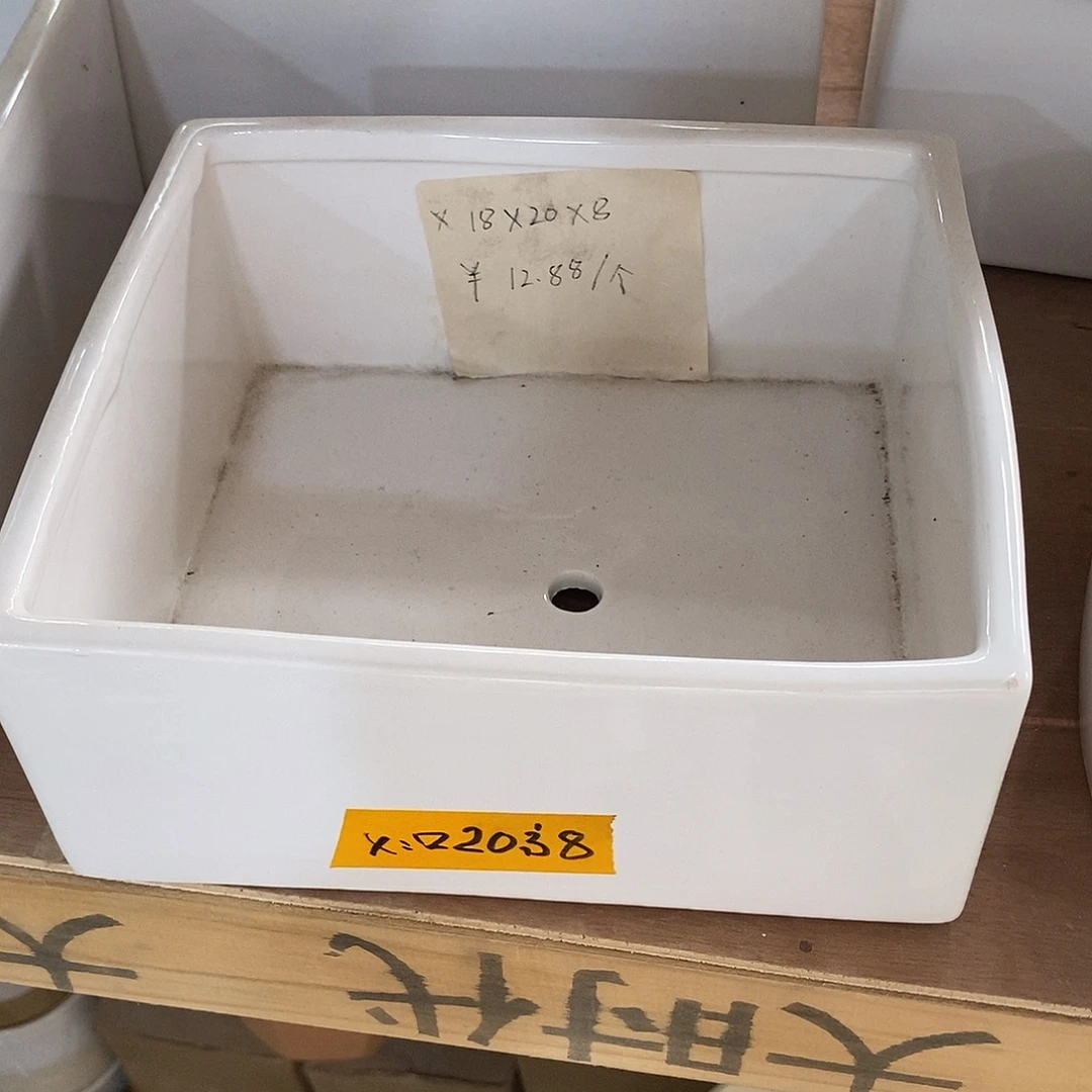 摆件陶盆有孔 瑕疵介意勿拍