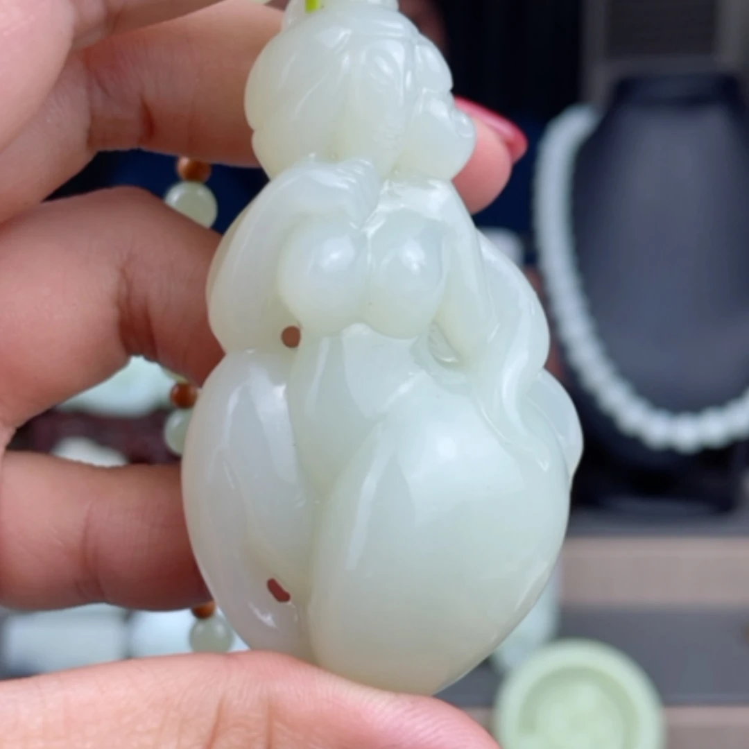 【闪购商品】颈饰未镶嵌和田玉