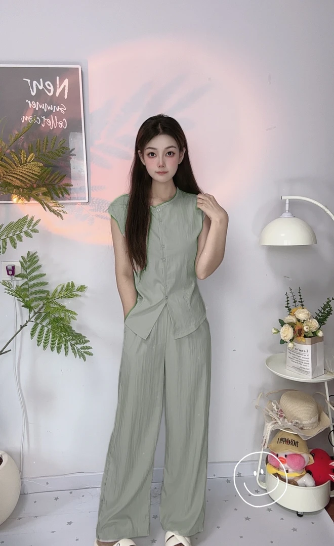 【王闪闪专属】2025夏季新款圆领松弛感显瘦无袖上衣长裤二件套