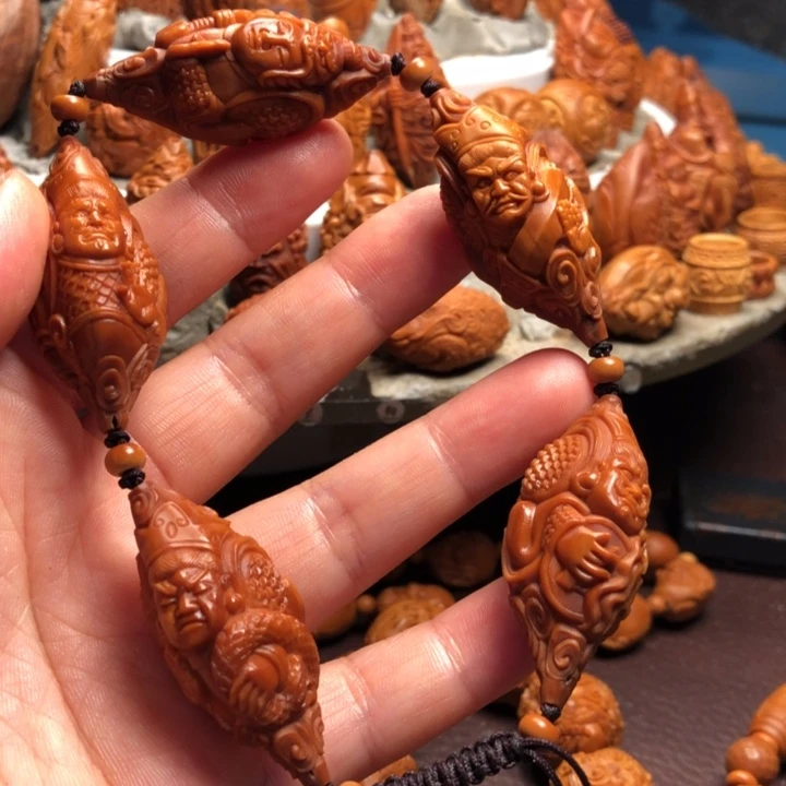 龍***人吊坠橄榄核橄榄核雕刻的手串