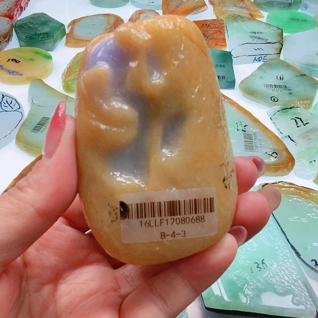 爱***度定制翡翠未镶嵌定制翡翠未镶嵌