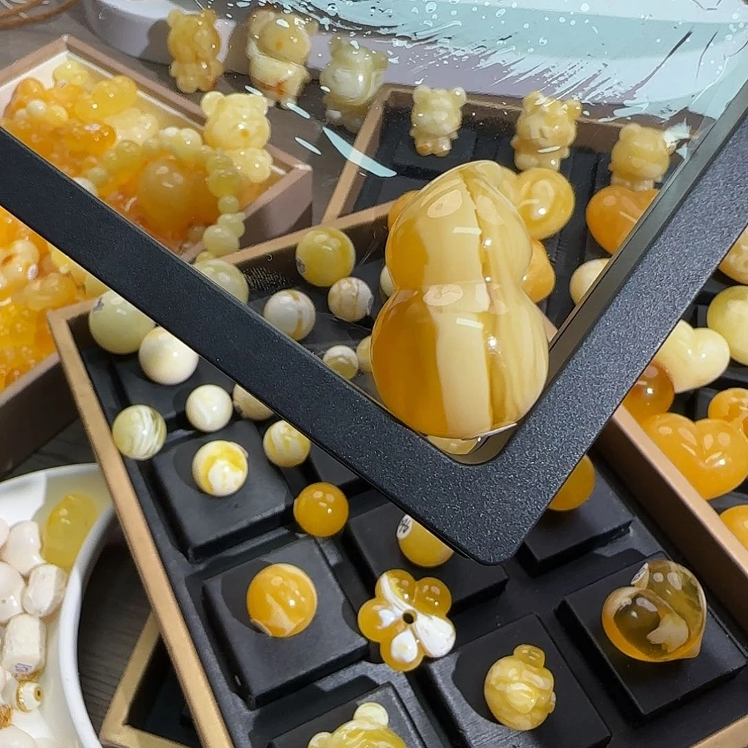 琥珀未镶嵌珠宝奇石