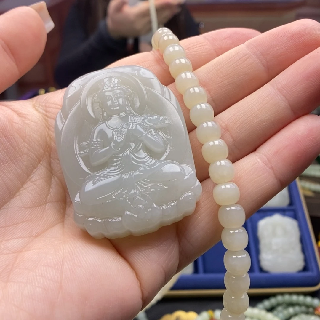 和田玉颈饰未镶嵌大*