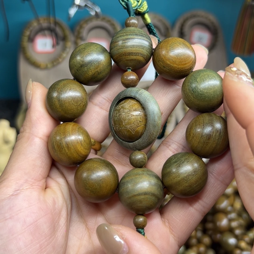 维腊木（绿檀）无事牌