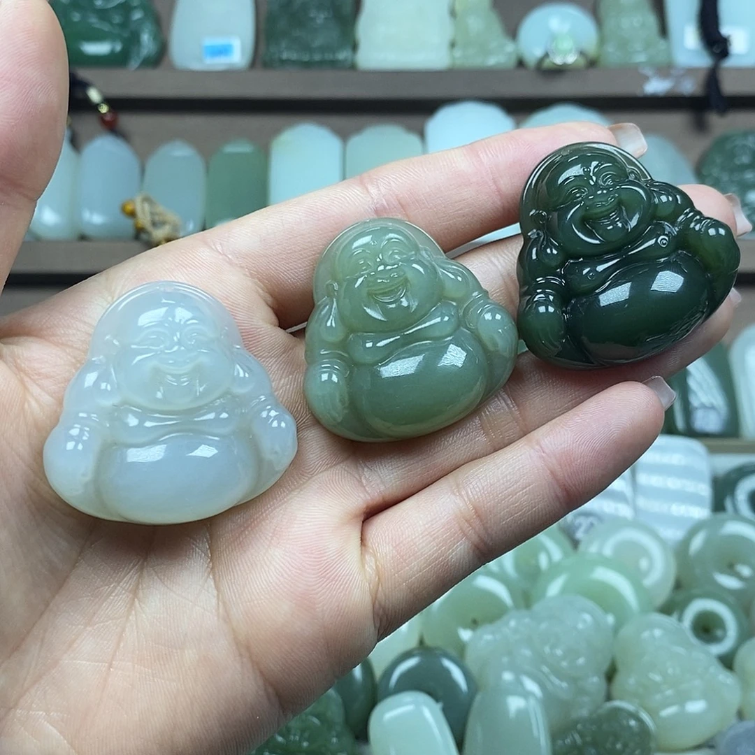 和田玉未镶嵌颈饰佛公35mm