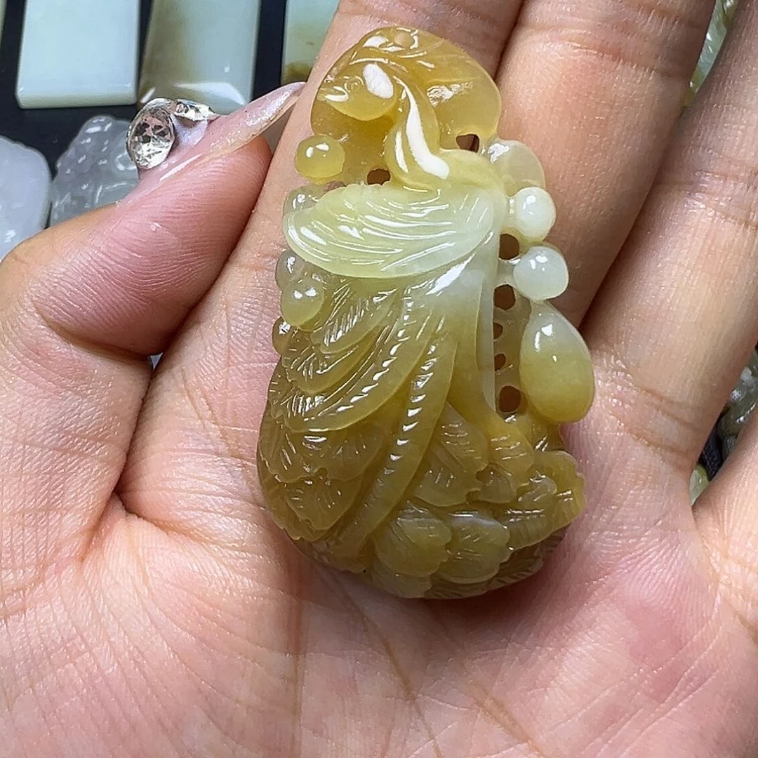 和田玉未镶嵌吊坠(不含链)