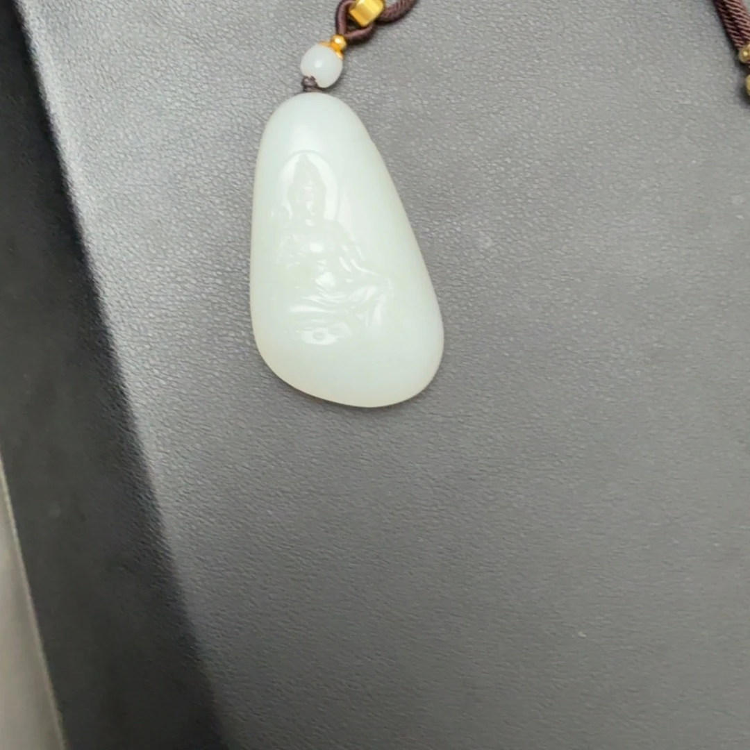 和田玉颈饰未镶嵌骏****司