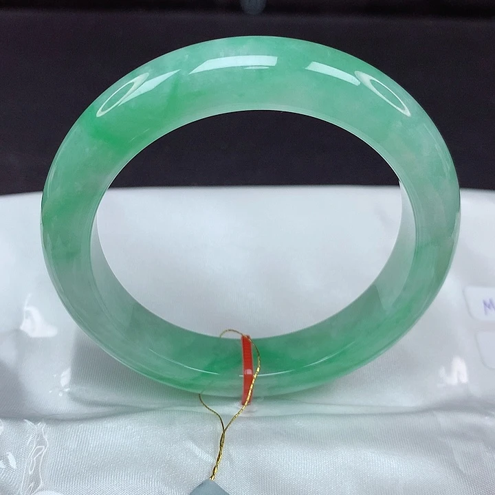 翡翠未镶嵌手镯56圈909
