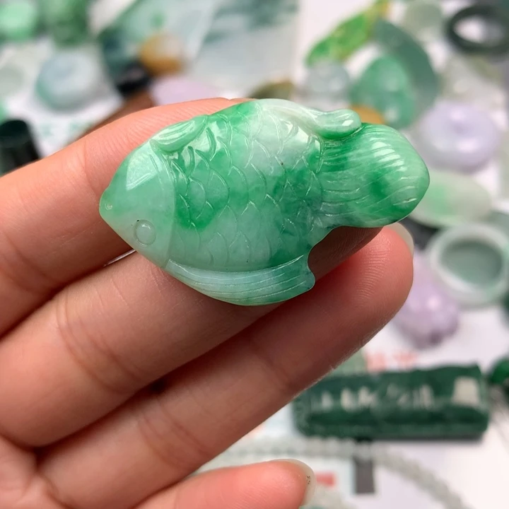 翡翠未镶嵌颈饰翡翠