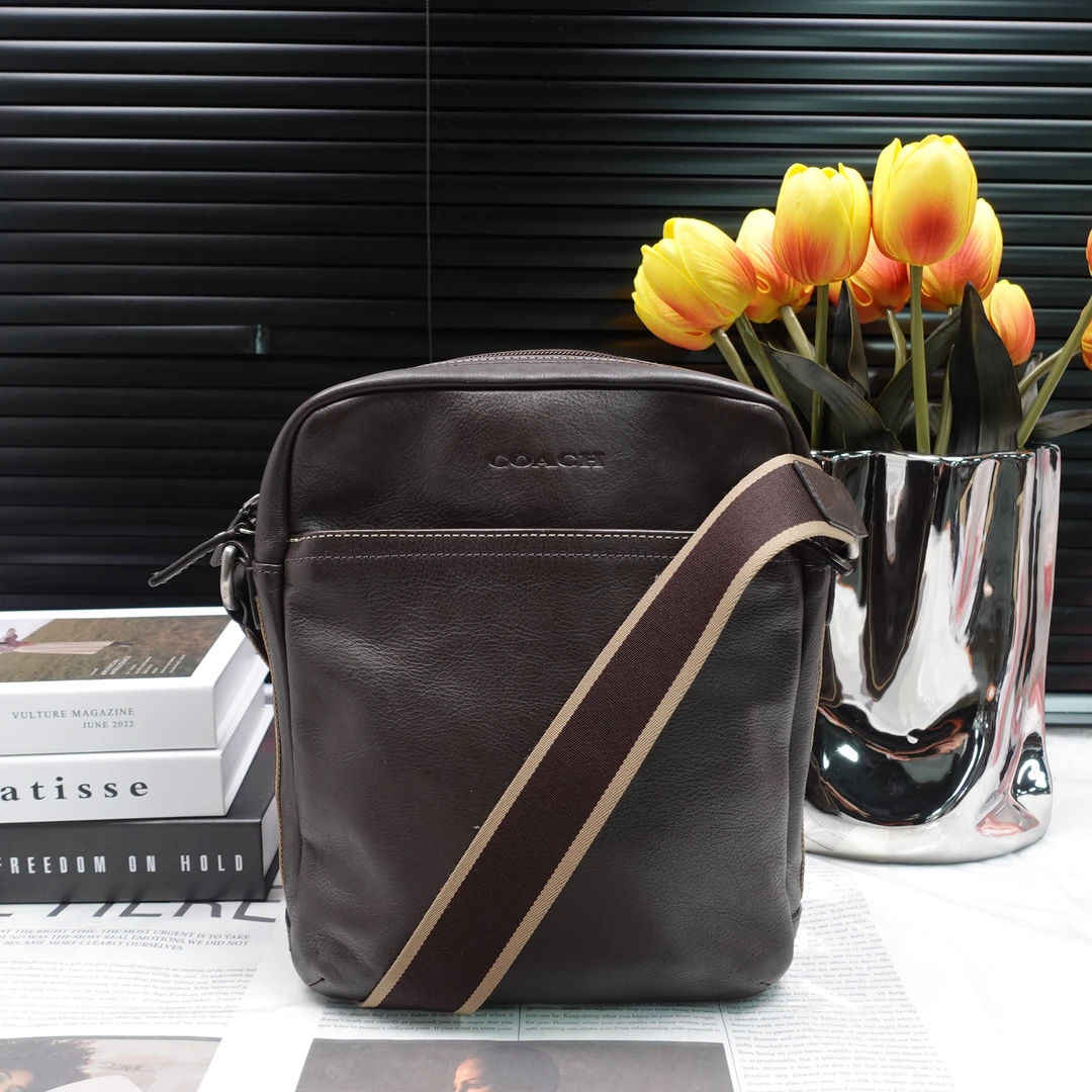 95新 COACH/蔻驰 单肩包/T10155821