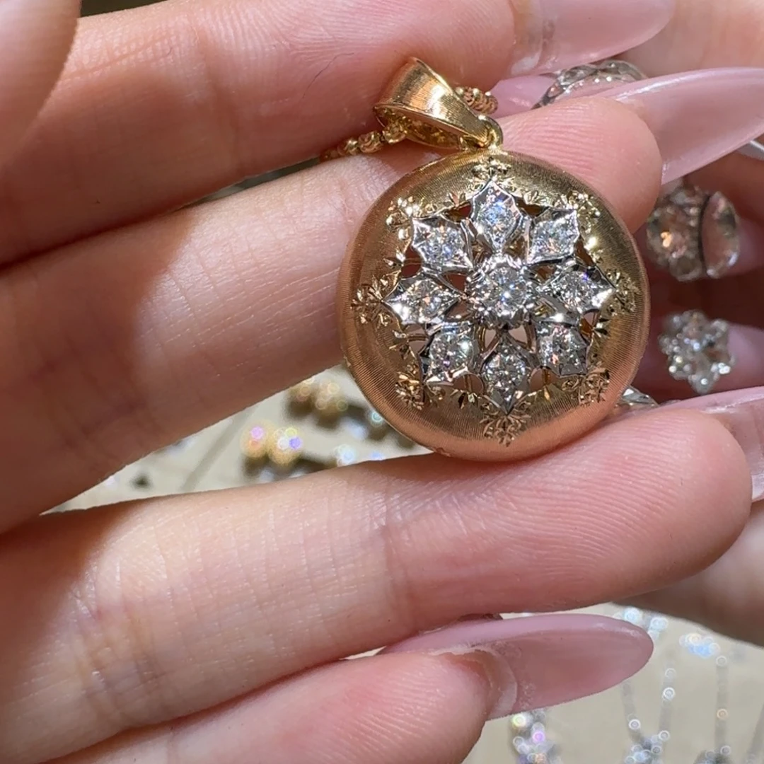 吊坠(不含链)钻石18K金镶嵌