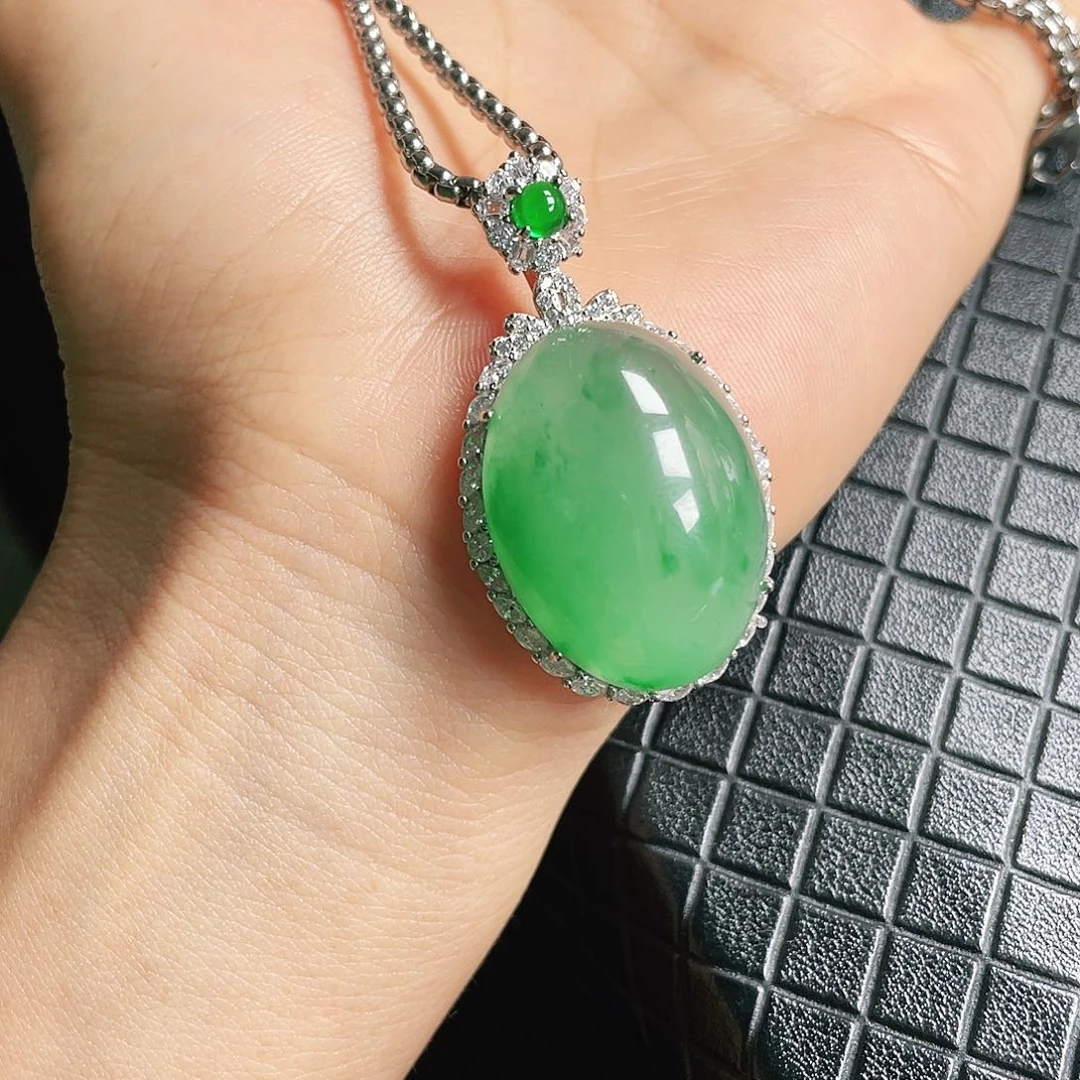 *****石英质玉未镶嵌挂件