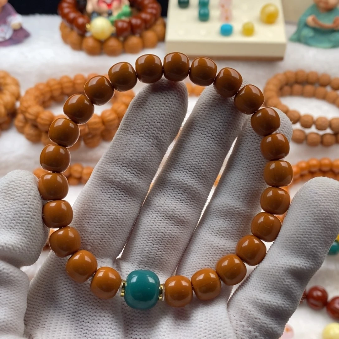 猴头核桃手串待***。猴头核桃