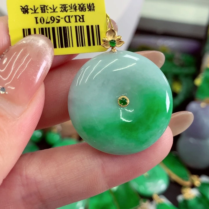 翡翠18K金镶嵌吊坠(不含链)