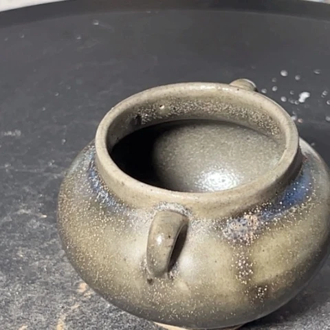 曹*鱼钧瓷罐器型美观大方