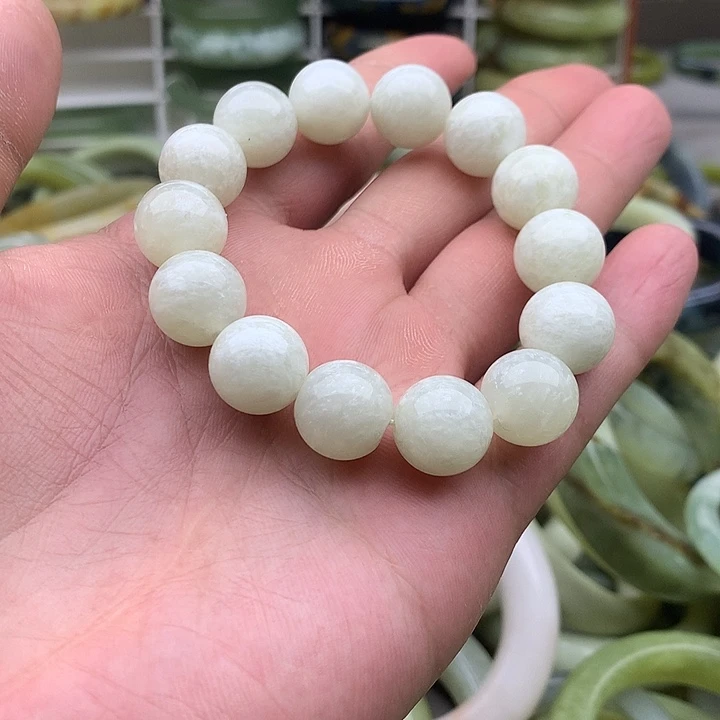 蛇纹石玉未镶嵌手镯媛