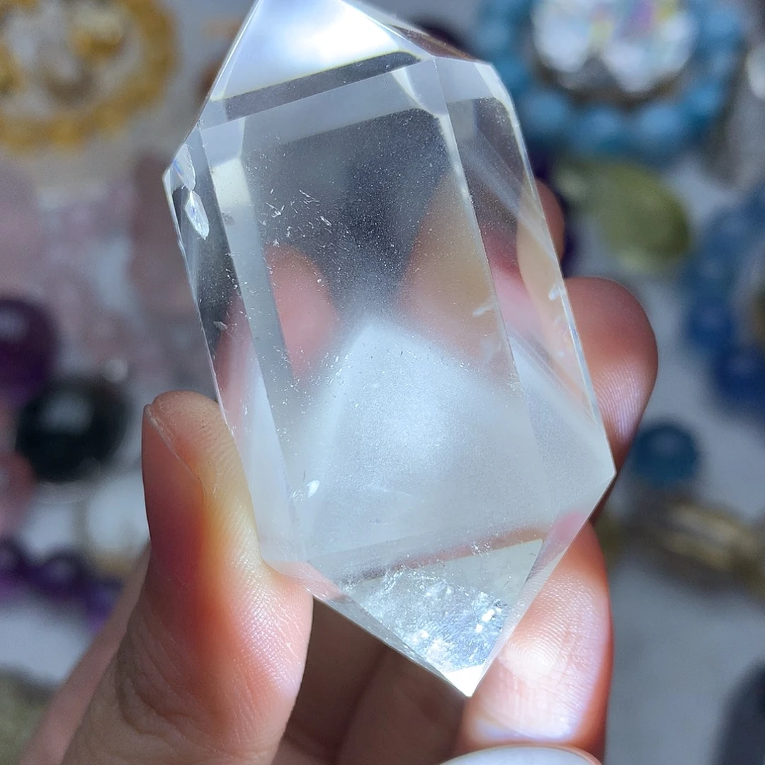 水晶未镶嵌珠宝半成品福利价金字塔