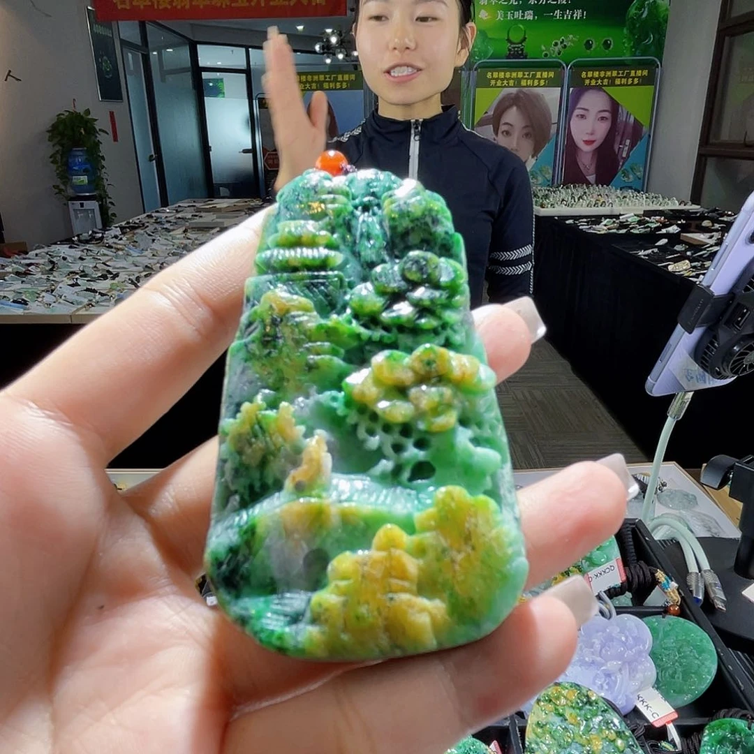 颈饰未镶嵌翡翠一