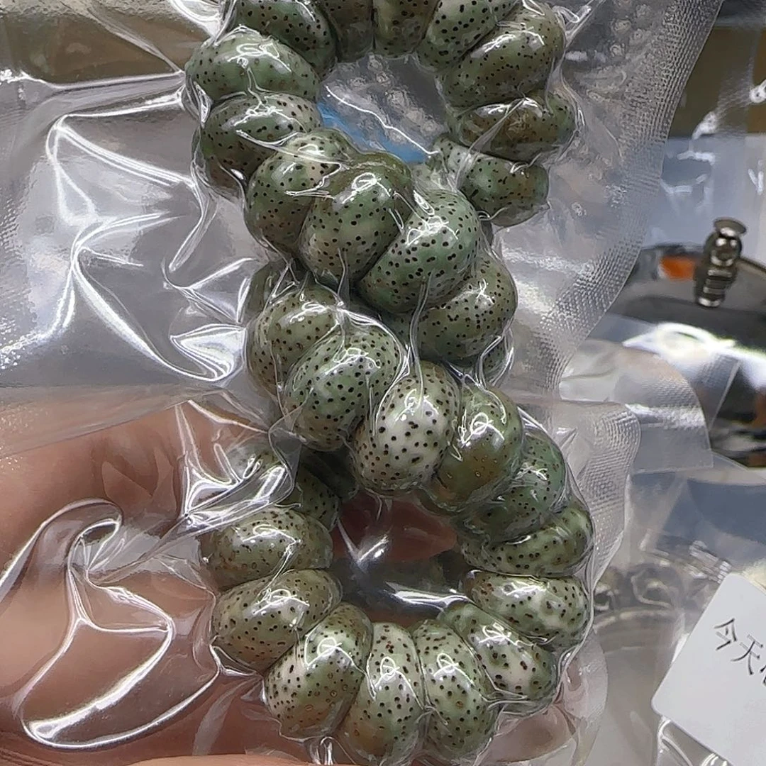 星月菩提手串75高端绿星月菩提1.4蒜瓣猪大肠单圈