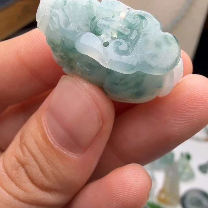 定制翡翠未镶嵌包