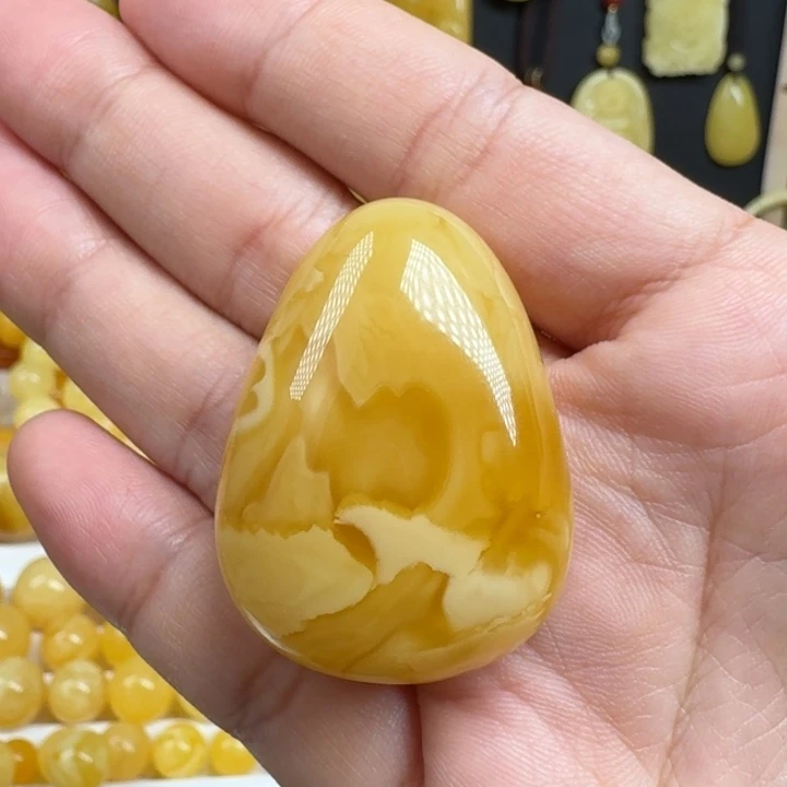蜜蜡未镶嵌珠宝奇石