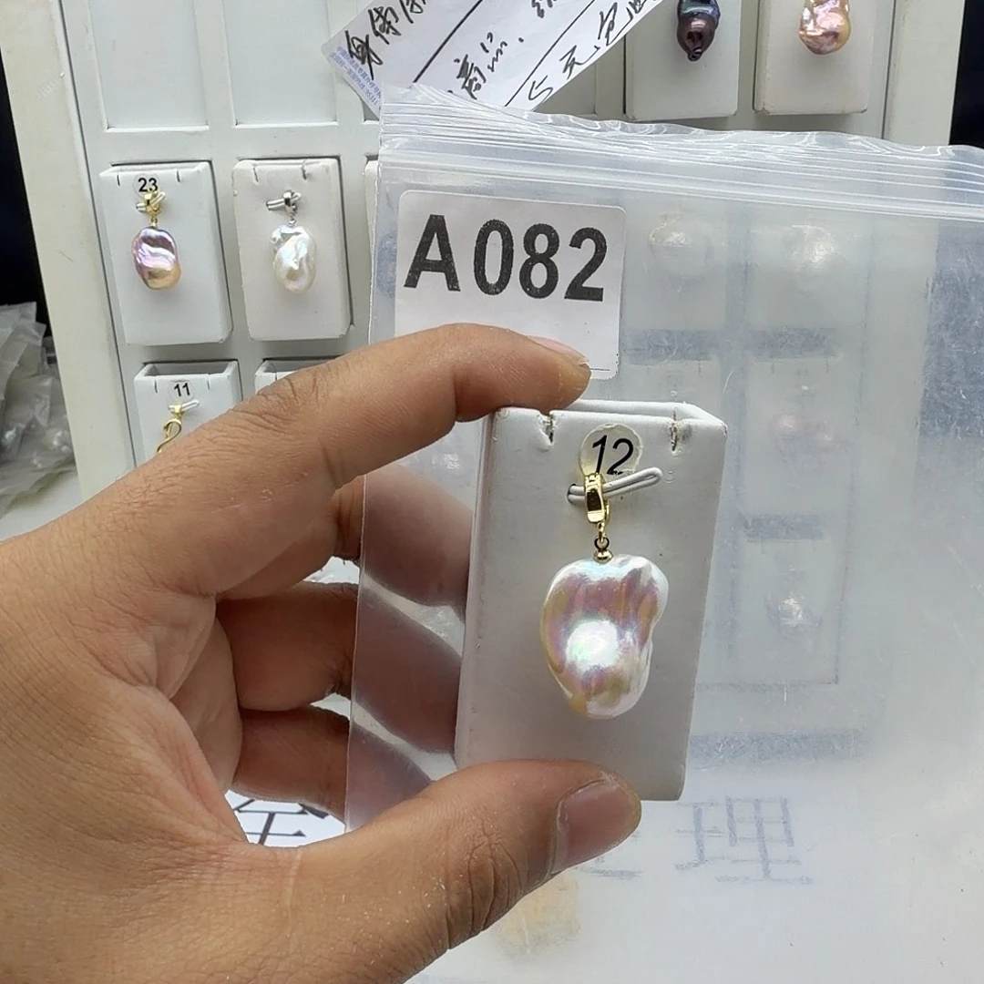 淡水珍珠颈饰合金