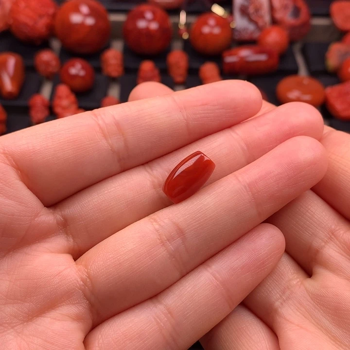南红玛瑙未镶嵌火焰纹桶珠8×13.7