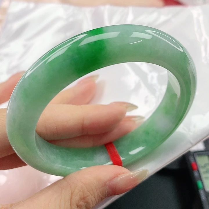 未镶嵌手镯翡翠，894