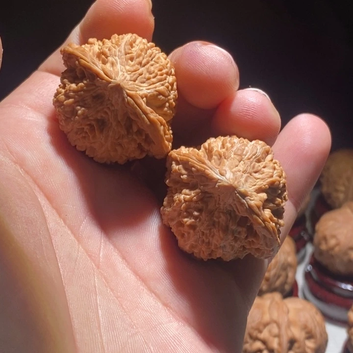 文玩核桃把件37满天星