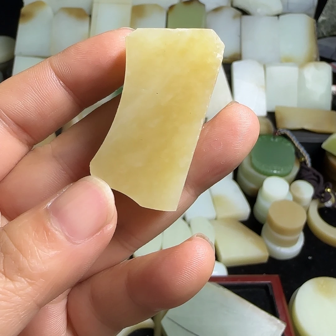 和田玉未镶嵌珠宝半成品