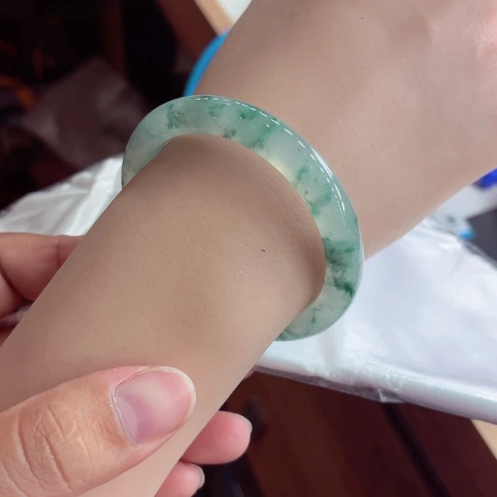 翡翠未镶嵌手镯天然缅甸A货翡翠（49-50）起光
