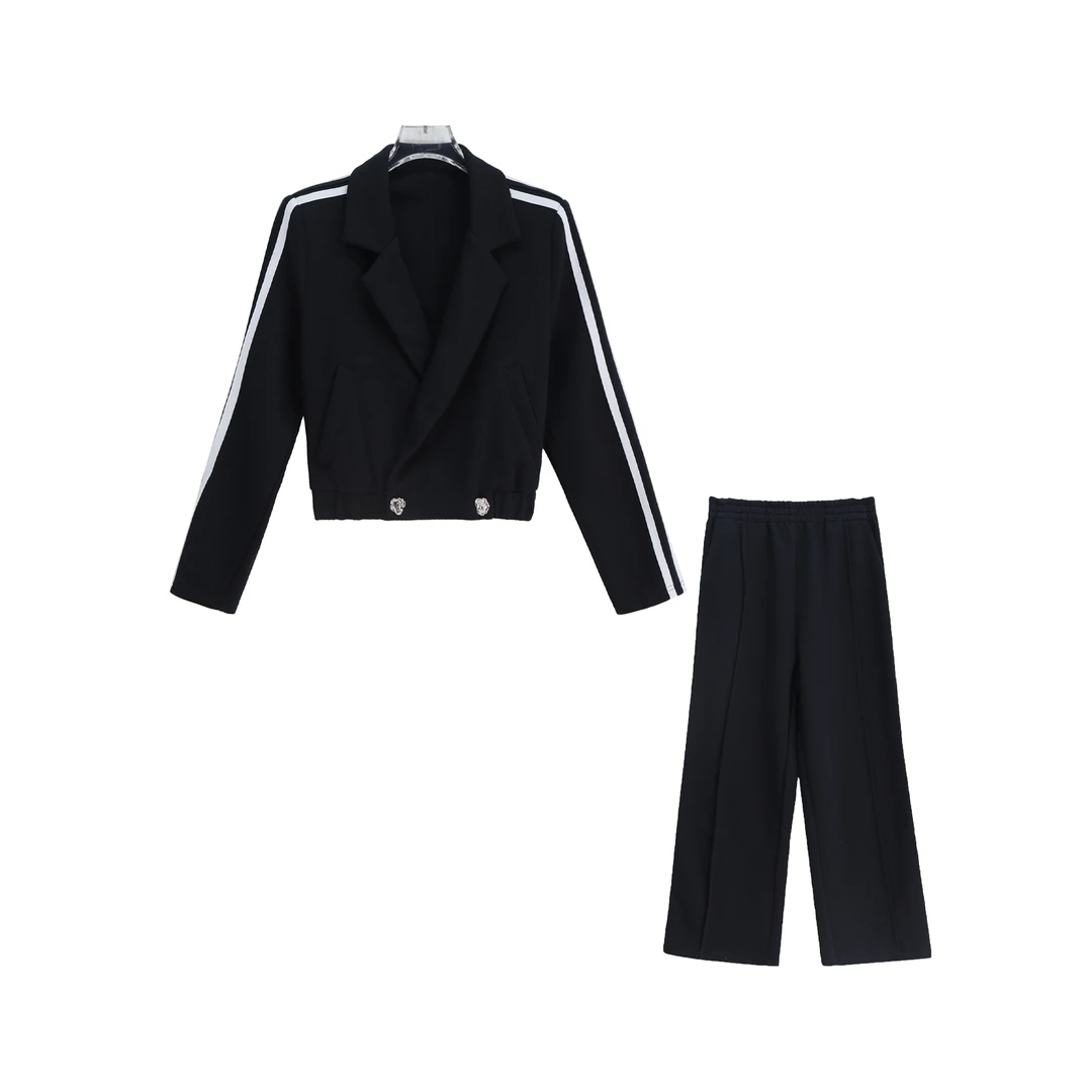 春季韩版小众设计感短款外套休闲时尚两件套S2388